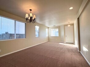 1732 Hiawatha Dr in Roseville, CA - Building Photo - Building Photo