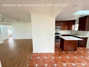 2585 Deauville St in San Diego, CA - Building Photo - Building Photo