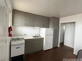 922 Palm Pl in Wahiawa, HI - Building Photo