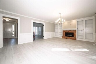 151 N Lakeside Dr NW in Kennesaw, GA - Building Photo - Building Photo