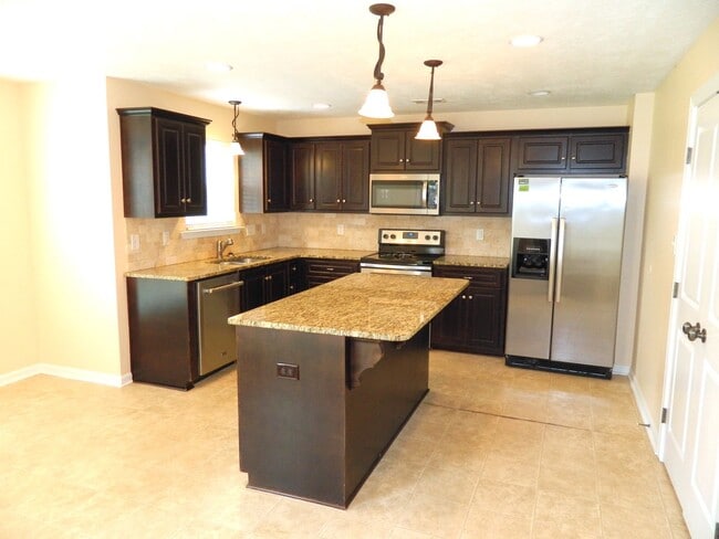 498 Sebastian Dr in Grovetown, GA - Building Photo - Building Photo