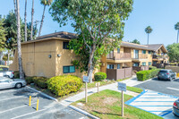 Casa Tiempo Apartments in Westminster, CA - Foto de edificio - Primary Photo