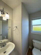 150 W Florentia St in Seattle, WA - Building Photo - Building Photo