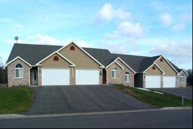 Aspen Ridge Condominiums in De Soto, WI - Building Photo