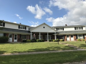 4436 Lori Dr in Rockford, IL - Foto de edificio - Building Photo