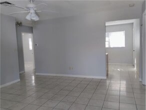 1717 Shenandoah St in Hollywood, FL - Building Photo - Building Photo
