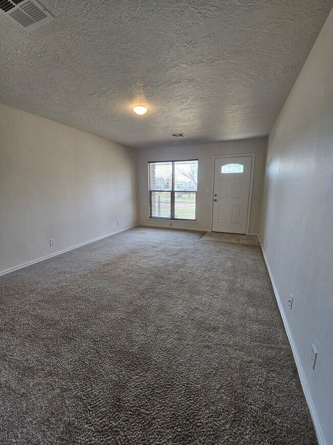 1345 Columbia Cir in Norman, OK - Building Photo - Building Photo