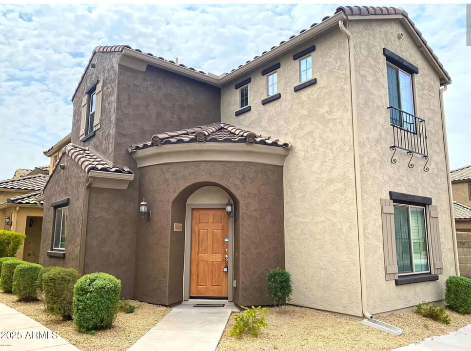 3639 E Zachary Dr in Phoenix, AZ - Building Photo