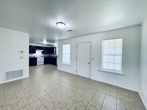 473763 E 1117 Rd in Muldrow, OK - Foto de edificio - Building Photo