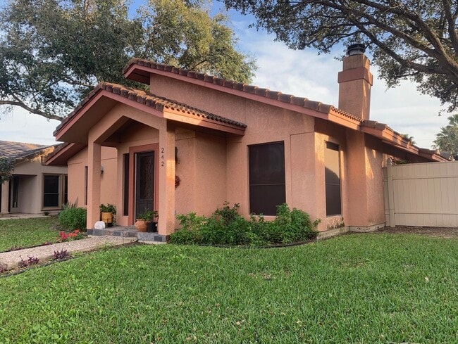 242 San Jacinto St in Mission, TX - Building Photo - Building Photo