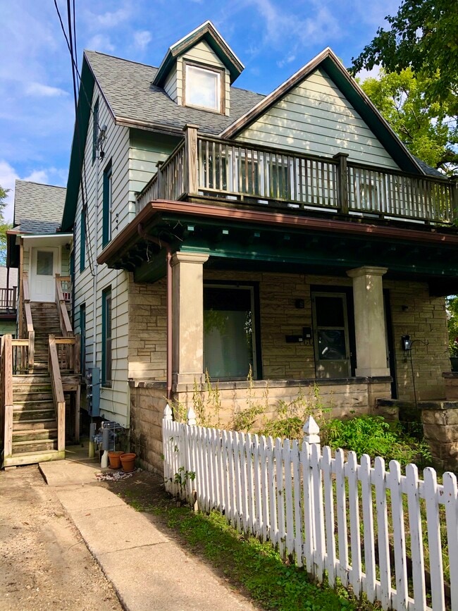 954 1/2 Jenifer St, Unit 954.5 in Madison, WI - Building Photo - Building Photo