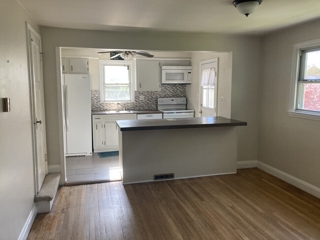 property at 1217 Overbrook Rd