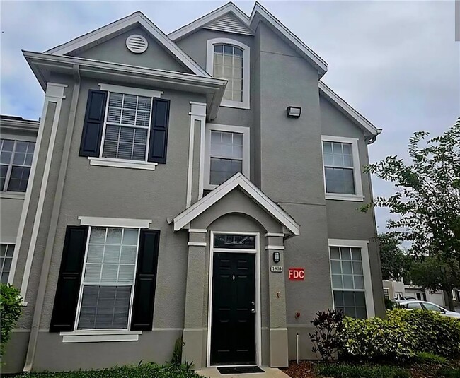 property at 9005 Lee Vista Blvd