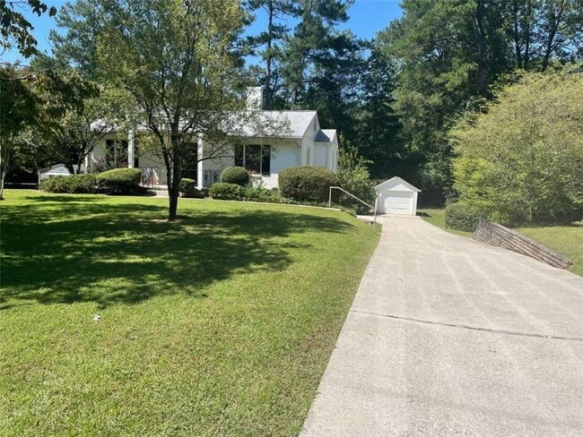 2974 Hollywood Dr in Decatur, GA - Building Photo - Building Photo