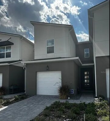 747 Spring Palms Lp in Alafaya, FL - Building Photo