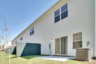 Harris Trail in Richmond Hill, GA - Building Photo - Building Photo