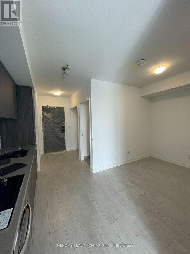 2033-2033 Kennedy Rd in Toronto, ON - Building Photo - Building Photo
