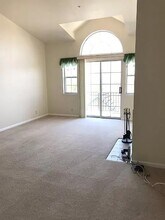 260 Channing Way, Unit 8 in San Rafael, CA - Building Photo - Building Photo