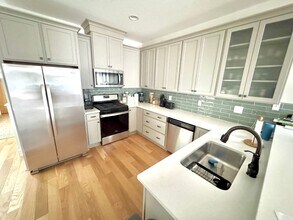 9047 N Mohawk Ave in Portland, OR - Building Photo - Building Photo