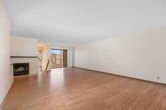801 Kalpati Cir in Carlsbad, CA - Building Photo - Building Photo