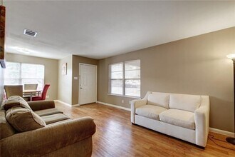 507 Bellevue Pl, Unit B in Austin, TX - Building Photo - Building Photo