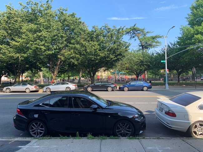 7322 Bay Pky in Brooklyn, NY - Building Photo - Building Photo