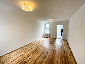 72-45 60th Ln in Queens, NY - Building Photo - Building Photo