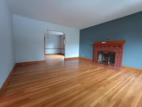 75 Forest St in Medford, MA - Building Photo - Building Photo