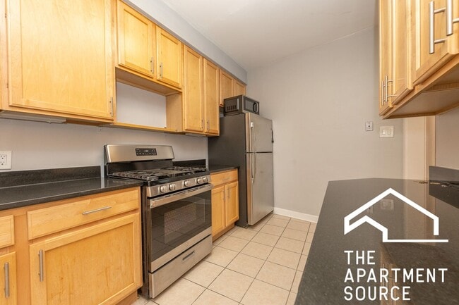 201 Kedzie St in Evanston, IL - Building Photo - Building Photo