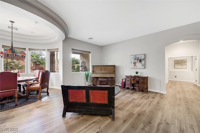 property at 10720 Elm Ridge Ave