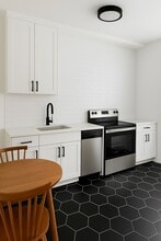 915 S 900 E, Unit UnitF in Salt Lake City, UT - Foto de edificio - Building Photo