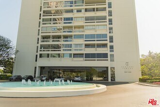 2220 Ave of the Stars in Los Angeles, CA - Building Photo - Building Photo