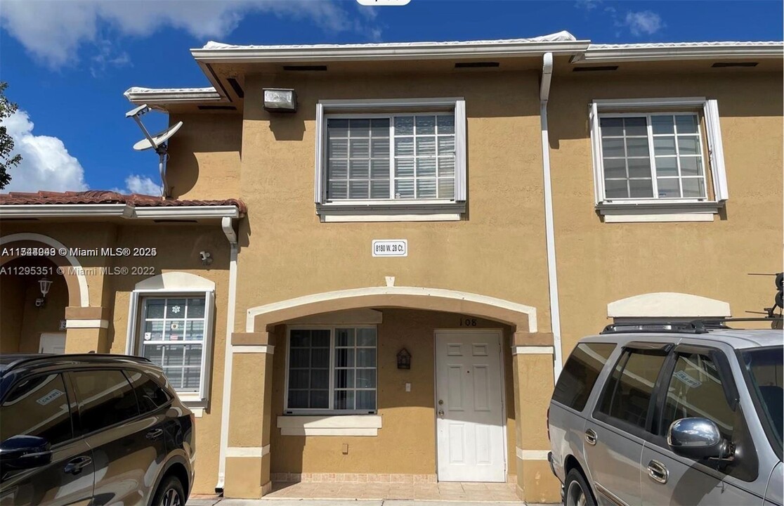 8180 W 28th Ct in Hialeah, FL - Building Photo