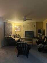 5309 N River Rd, Unit Lower level in Janesville, WI - Foto de edificio - Building Photo