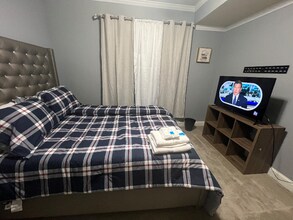 390 17th St NW in Atlanta, GA - Building Photo - Building Photo