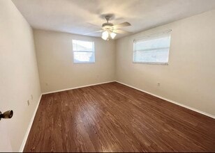 7840 Judith Crescent in Port Richey, FL - Building Photo - Building Photo