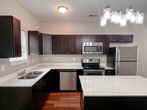 608 Heavenly Pl in Wellford, SC - Building Photo - Building Photo