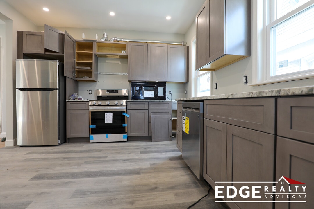 46 Cushman Rd, Unit 1 in Boston, MA - Building Photo