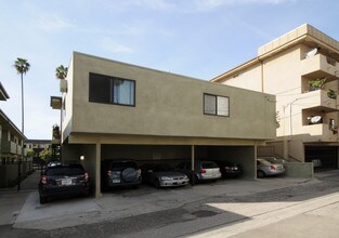 1308 Amherst Ave in Los Angeles, CA - Building Photo - Building Photo