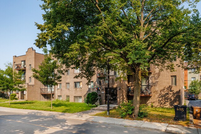 6015 Bocage Rue in Montréal, QC - Building Photo - Building Photo
