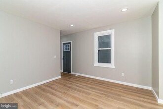 127 S Church St in Moorestown, NJ - Building Photo - Building Photo