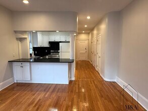 30 Kilsyth Rd in Brookline, MA - Building Photo - Building Photo