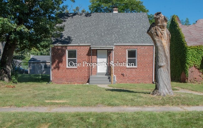 property at 4533 Buchanan St