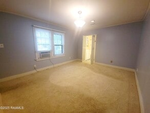 330 St Joseph St in Lafayette, LA - Building Photo - Building Photo
