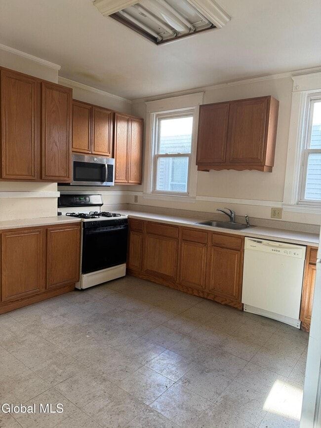 535 Hamilton St in Albany, NY - Building Photo - Building Photo