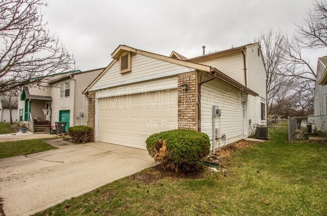 property at 1838 Keystone Lakes Dr