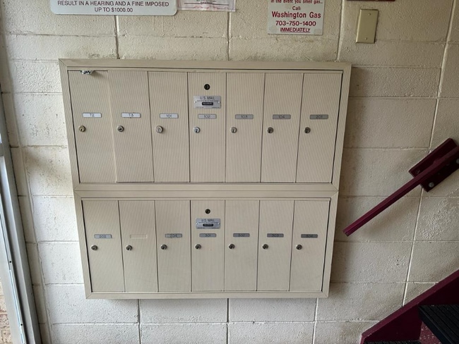 5211 Newton St in Bladensburg, MD - Building Photo - Building Photo