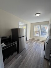 28 Academy St, Unit 30 in Oneonta, NY - Foto de edificio - Building Photo