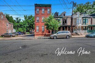 442 W Hanover St in Trenton, NJ - Building Photo