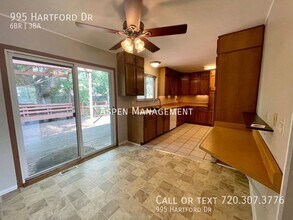 995 Hartford Dr in Boulder, CO - Building Photo - Building Photo